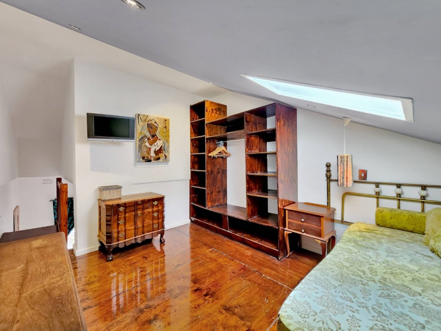 7 Bedroom Property for Sale in Sea Point Western Cape